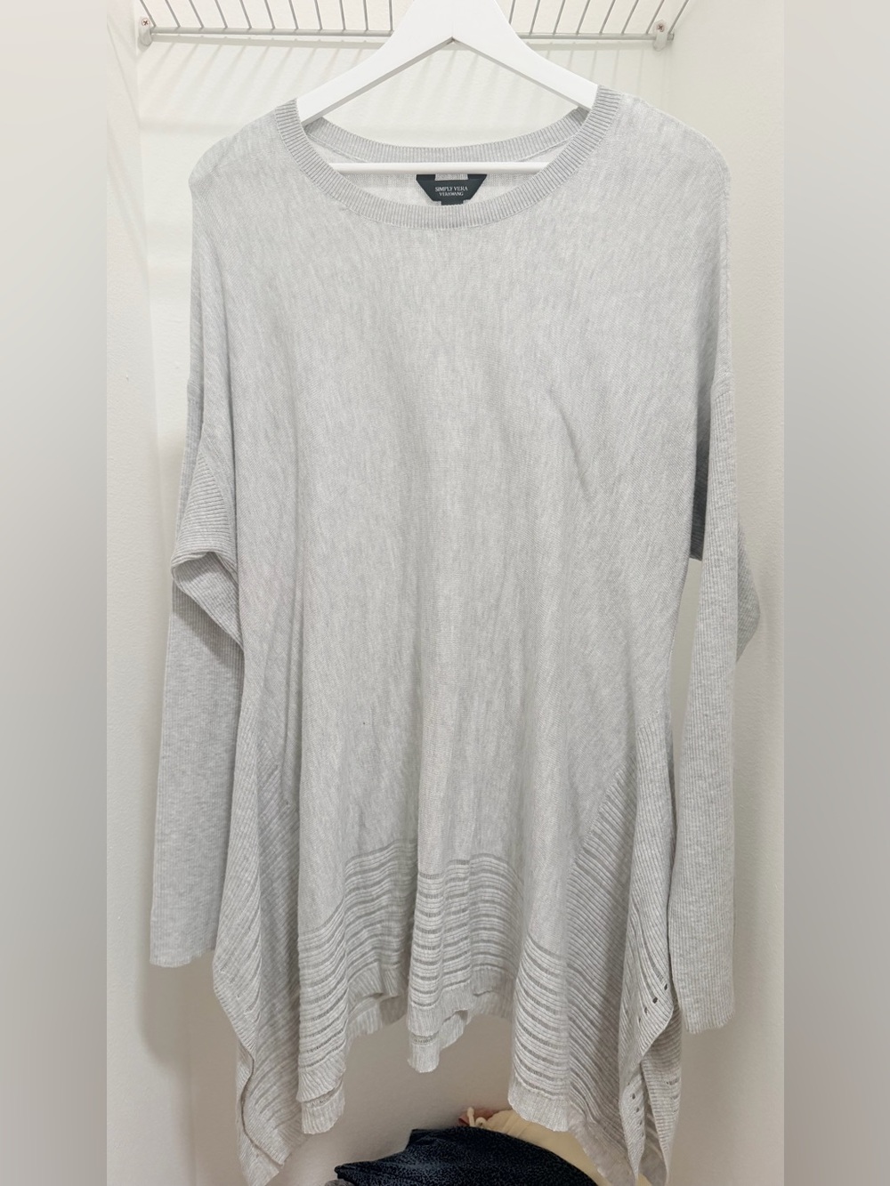 Simply Vera Vera Wang Light Gray Knit Pullover Sweater